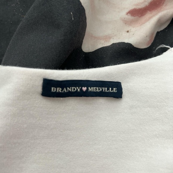 brandy melville pale pink top - Picture 2 of 3